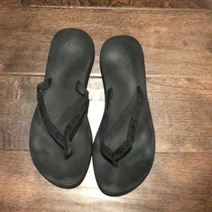 Reef black flip flops euc, 8